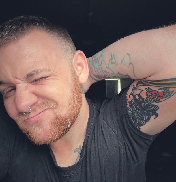 Transmasculine escorts Masseur