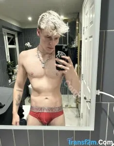 transgender (FTM) clit London Rory
