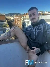 Gay Escort Jake Ftm 22yr - shaving