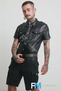 Gay Escort Jake Ftm 22yr - trios