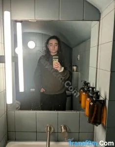 transgender (FTM) Transmasculine escorts London Ezra