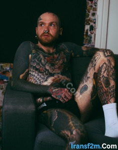 transgender (FTM) t-dick escort London Deccy