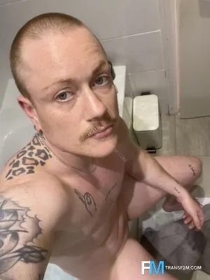 Bisexual Escort Bo 32yr - role