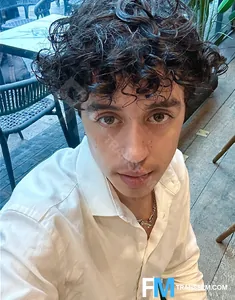 transgender (FTM) pussy escort London Ali